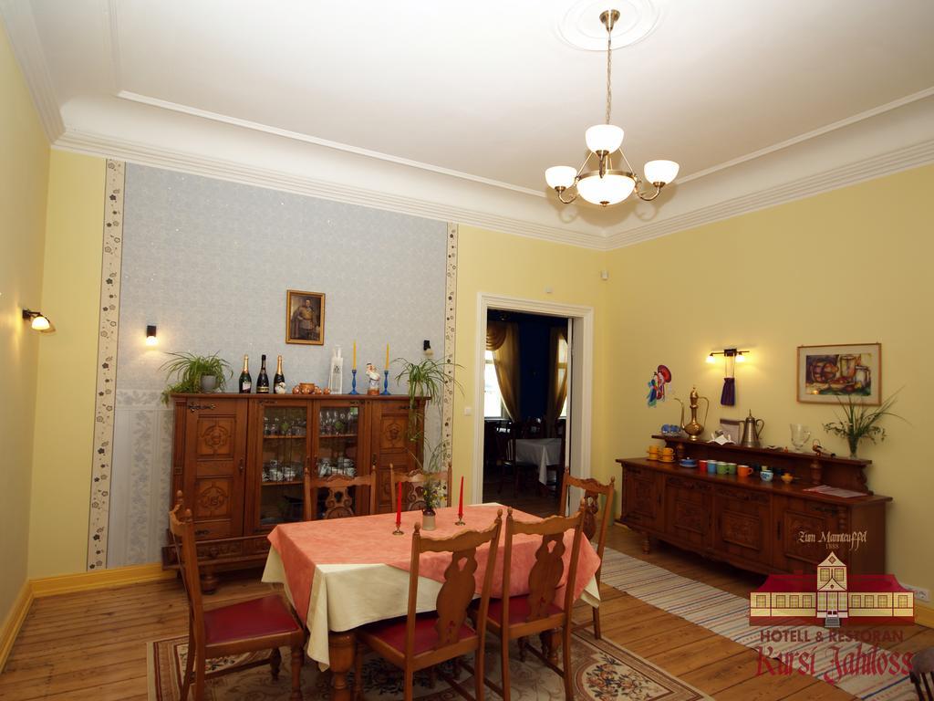 Kursi Hunting Manor Hotel Puurmani Bagian luar foto