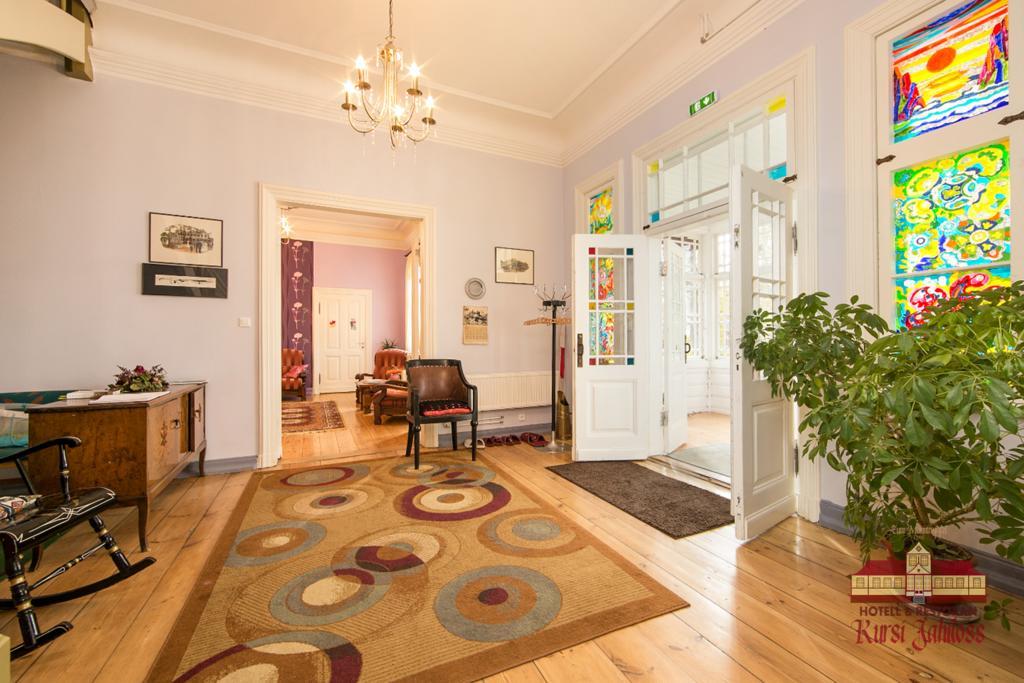 Kursi Hunting Manor Hotel Puurmani Bagian luar foto